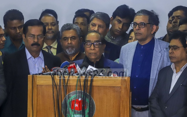 সিনিয়র সচিব মো. আলমগীর
