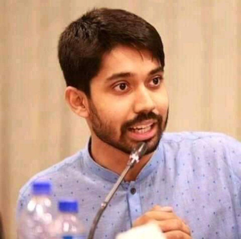 আয়মান সাদিক