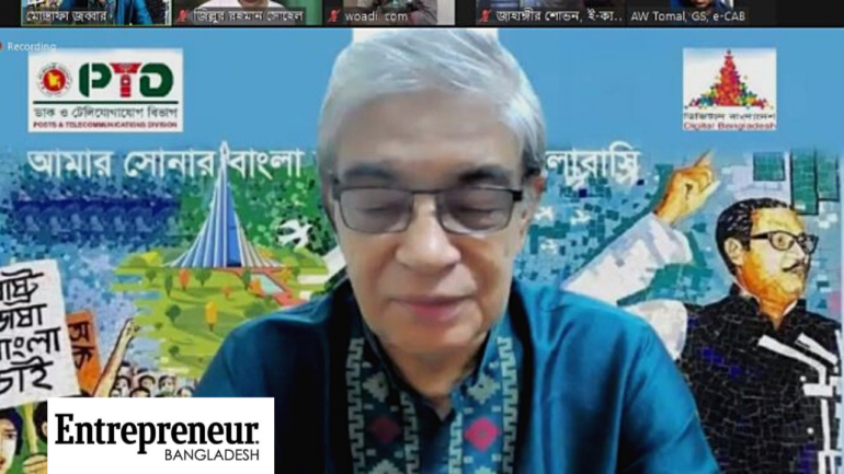 ডাক ও টেলিযোগাযোগ মন্ত্রী মোস্তাফা জব্বার।