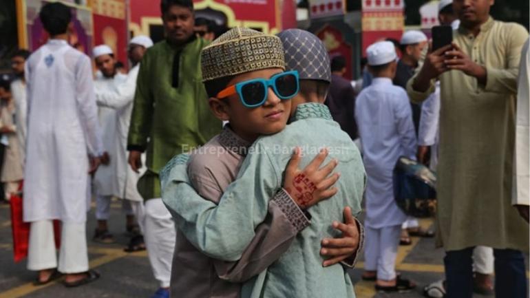 ত্যাগ, সংযম ও আত্মনিবেদনের শিক্ষায় পালিত হচ্ছে ঈদুল আজহা