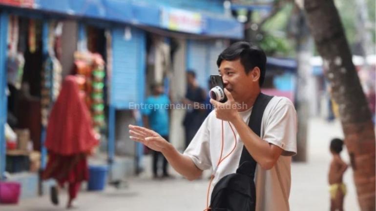 উত্তরায় চীনা ভ্লগারদের রহস্যময়ভাবে ভিডিও ধারণ, আসলে কী ঘটছে?