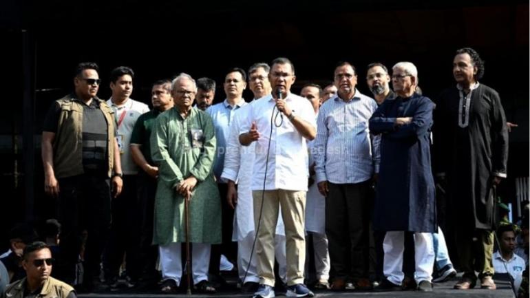 অসহায় মানুষের পাশে থাকুন : নেতা-কর্মীদের প্রতি আহ্বান প্রধানমন্ত্রীর
