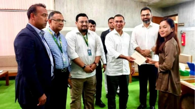 ফুটবলার ঋতুপর্ণার গৃহ নির্মাণে আর্থিক অনুদান দিলেন প্রধানমন্ত্রী