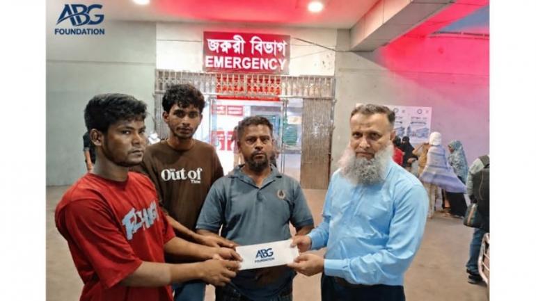 দগ্ধ রাকিবের চিকিৎসায় আনভীর বসুন্ধরা গ্রুপ ফাউন্ডেশনের সহায়তা