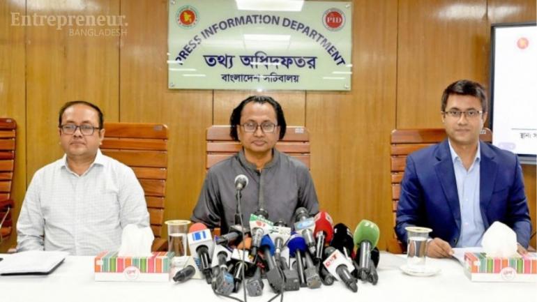 শেখ হাসিনাকে ফিরিয়ে এনে বিচারিক প্রক্রিয়া সম্পন্ন করাই আমাদের লক্ষ্য: তথ্য উপদেষ্টা