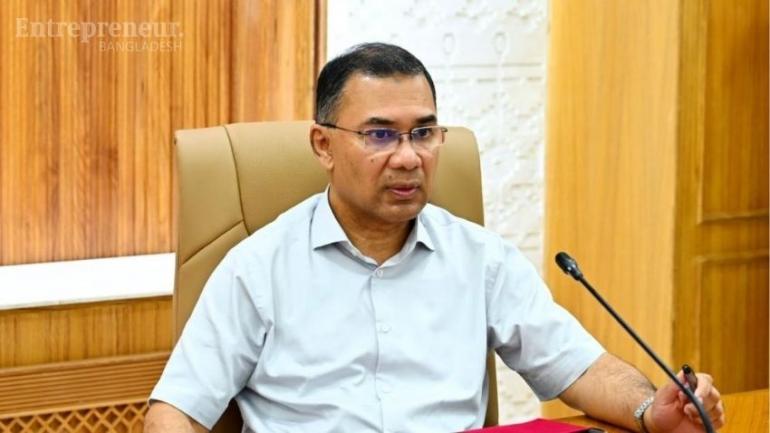ঢাকায় আরও ৫০ জায়গায় স্বয়ংক্রিয় ট্রাফিক বাতি চালুর নির্দেশ প্রধানমন্ত্রীর