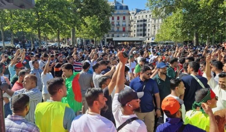 ---